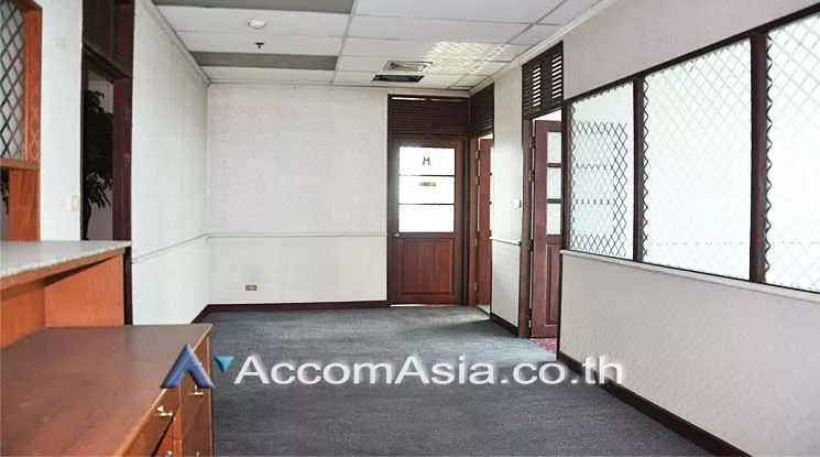 6  Office Space For Sale in Ratchadapisek ,Bangkok ARL Ramkhamhaeng at Charn Issara Tower 2 AA14915